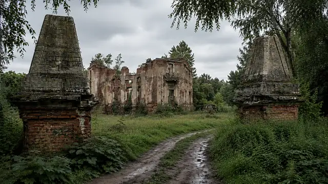 Петровское-Алабино: руины усадьбы и проверка доступа