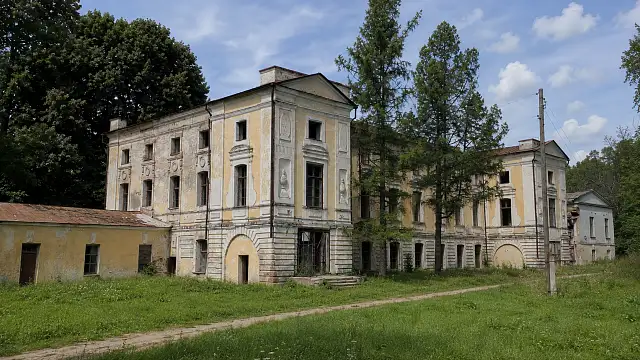 Усадьба Полторацких в Грузинах: барочный дворец под Торжком и его состояние